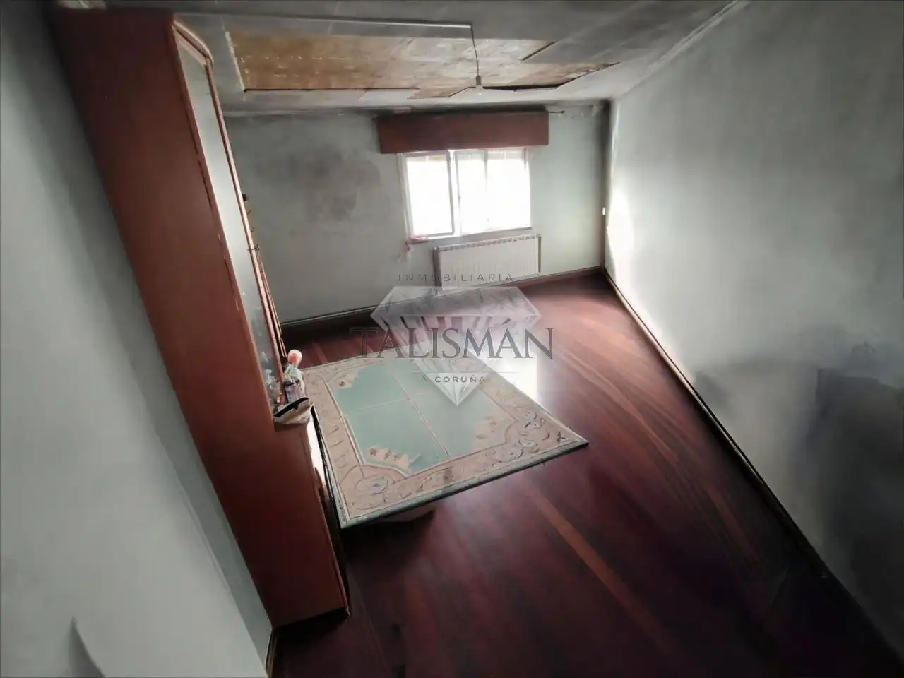 Habitación de Casa adosada en venta en Noia con Calefacción, Jardín privado y Terraza