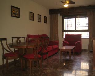 Living room of Apartment to rent in  Granada Capital  with Air Conditioner, Heating and Furnished