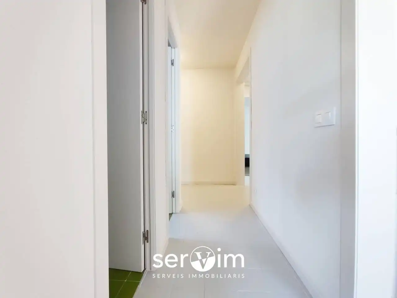 Wohnung zum Verkauf in Girona mit Heizung und Balkon