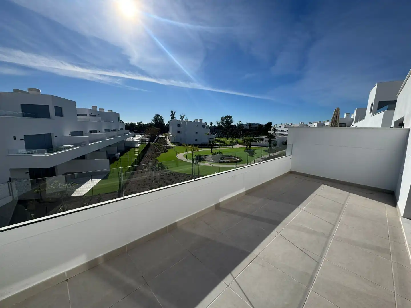 Terrasse von Wohnungen zur Miete in Estepona mit Klimaanlage, Terrasse und Abstellraum