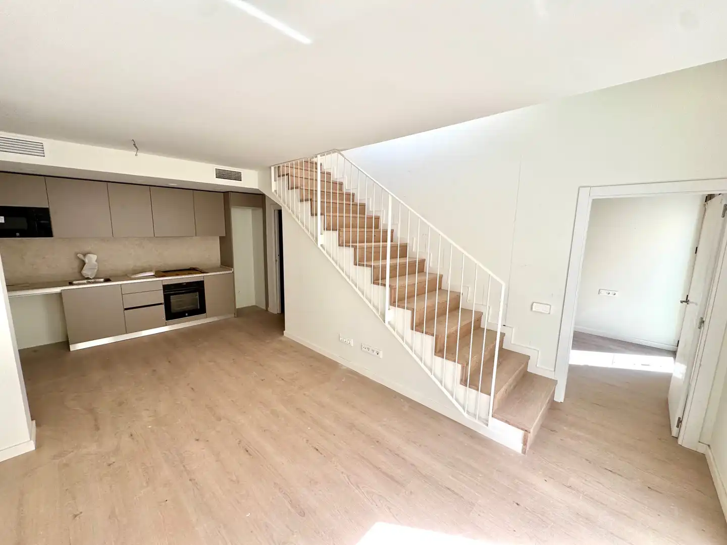Attic for sale in Rubí  with Air Conditioner, Heating and Parquet flooring