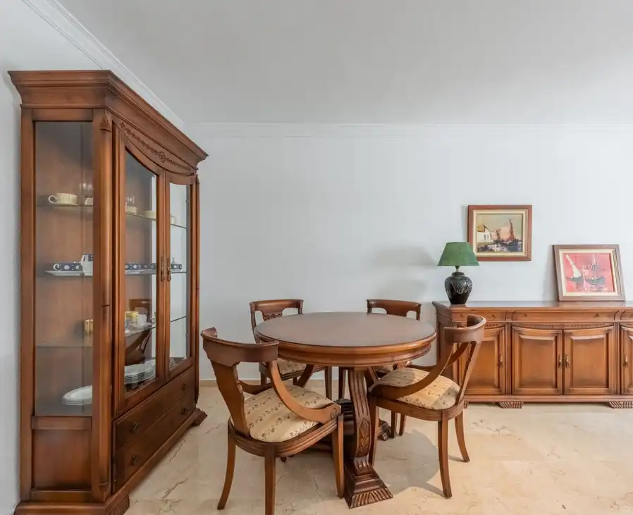 Piso con ascensor en venta en Estepona Pueblo, imagen 6