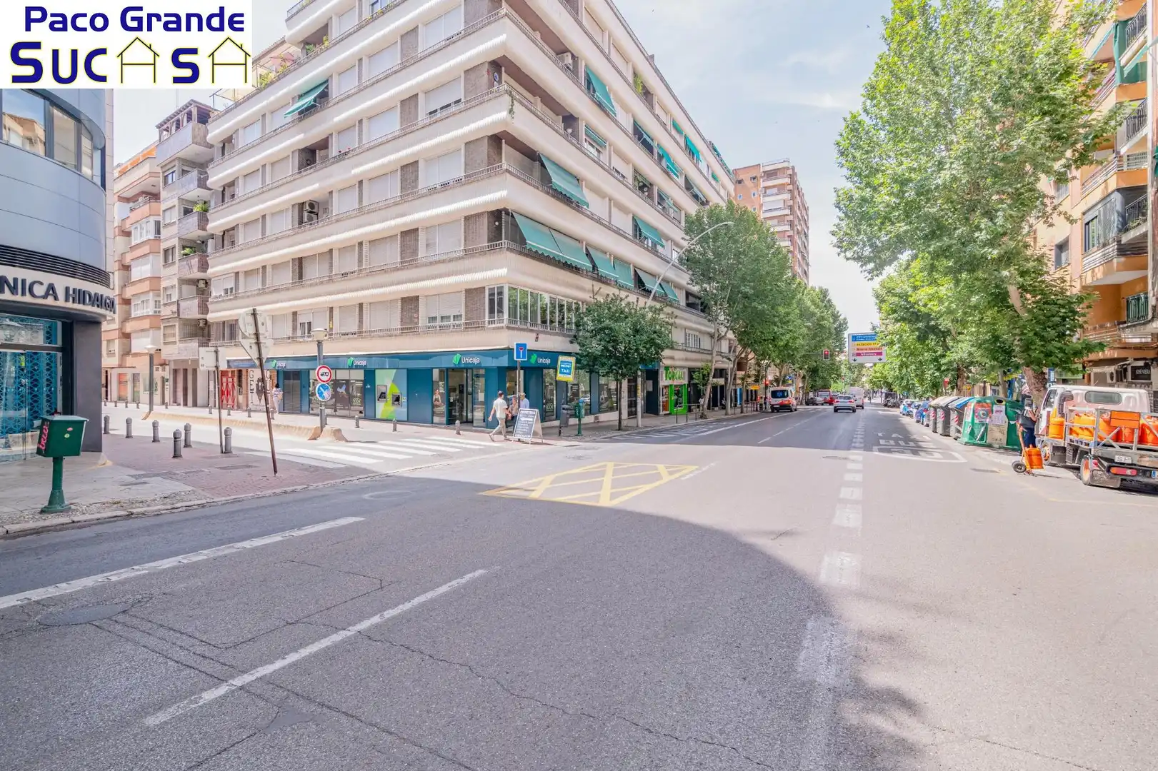 Vista exterior de Pis en venda en Granada amb Aire condicionat, Terrassa i Balcó