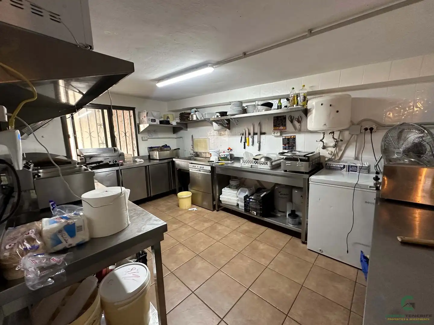 Cocina de Edificio en venta en Santiago del Teide