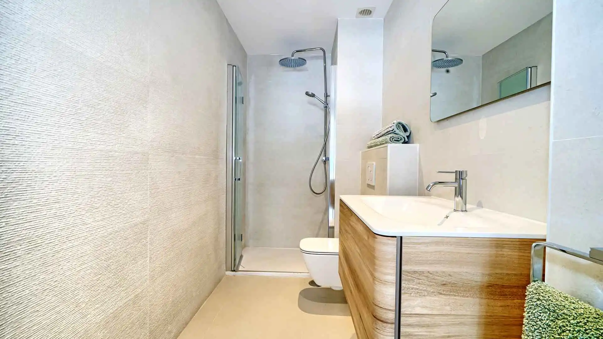 Baño de Ático en venta en Marbella con Aire acondicionado, Terraza y Piscina