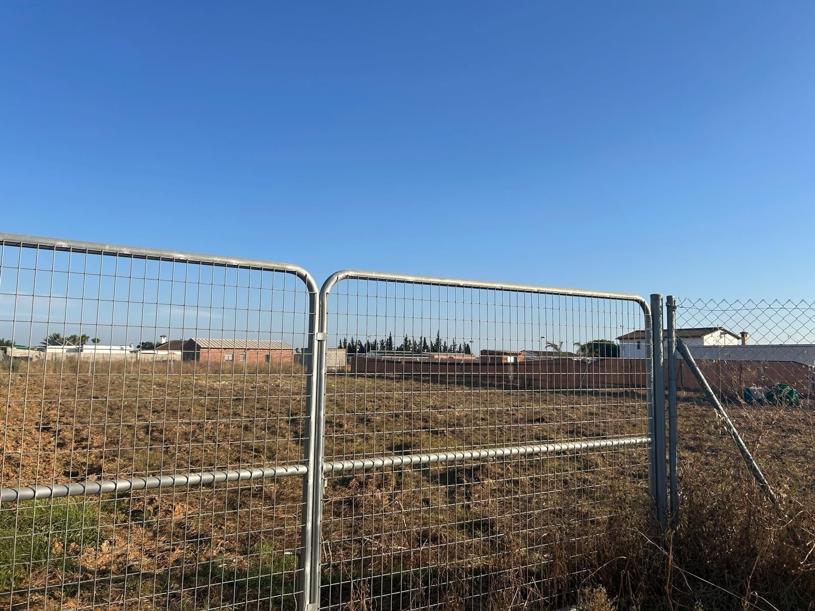 Land for sale in Los Palacios y Villafranca
