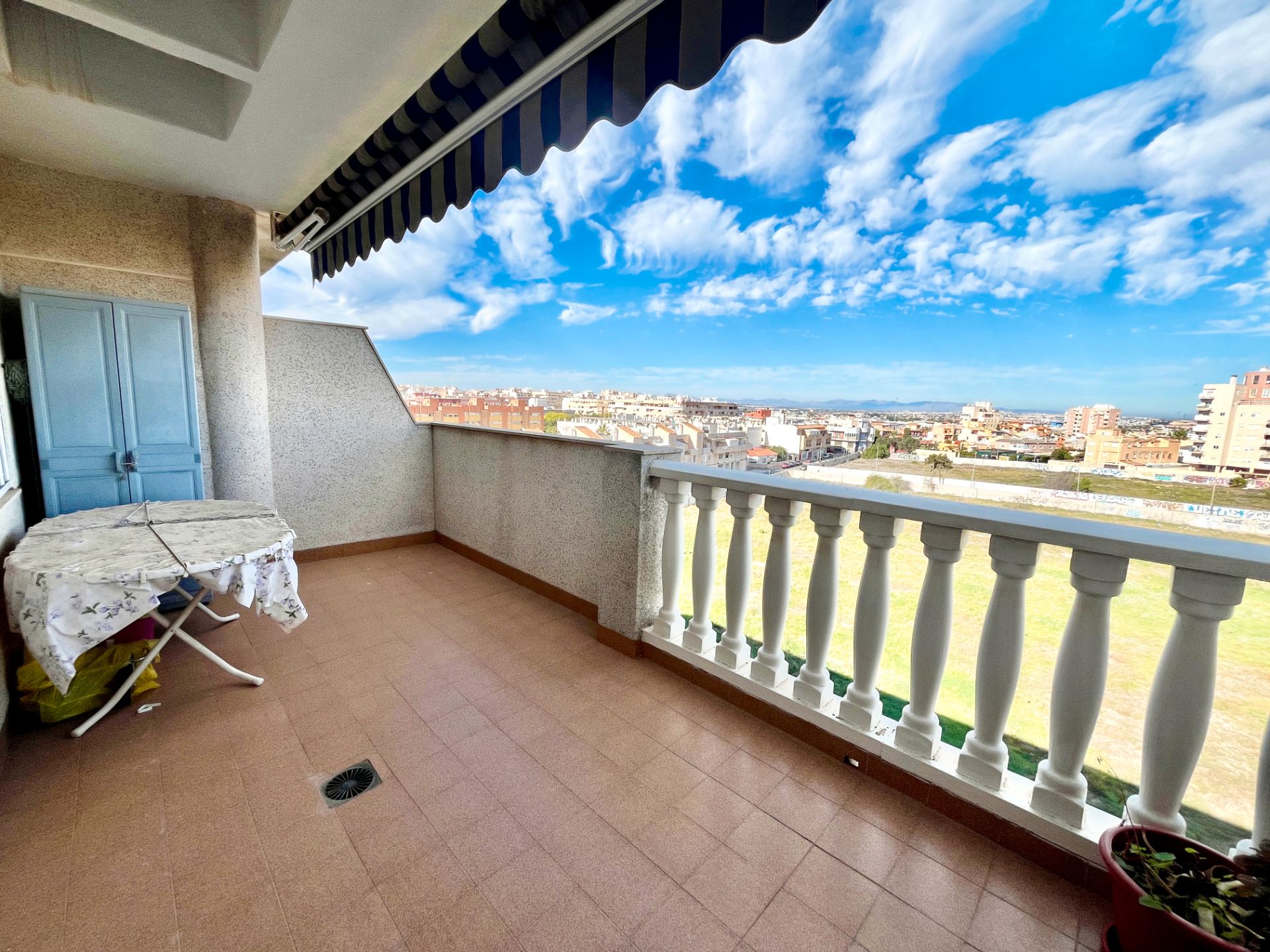 Balcony of Attic for sale in Torrevieja  with Air Conditioner, Terrace and Furnished