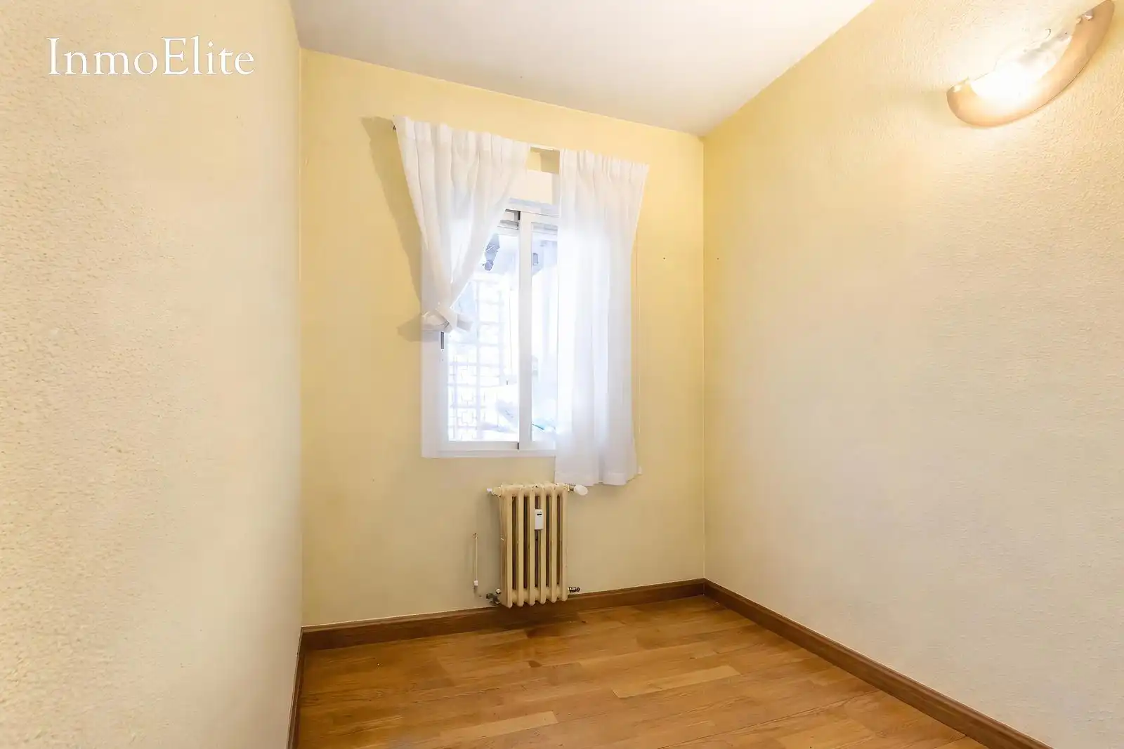 Schlafzimmer von Wohnung zum Verkauf in Madrid mit Heizung, Parkett und Terrasse