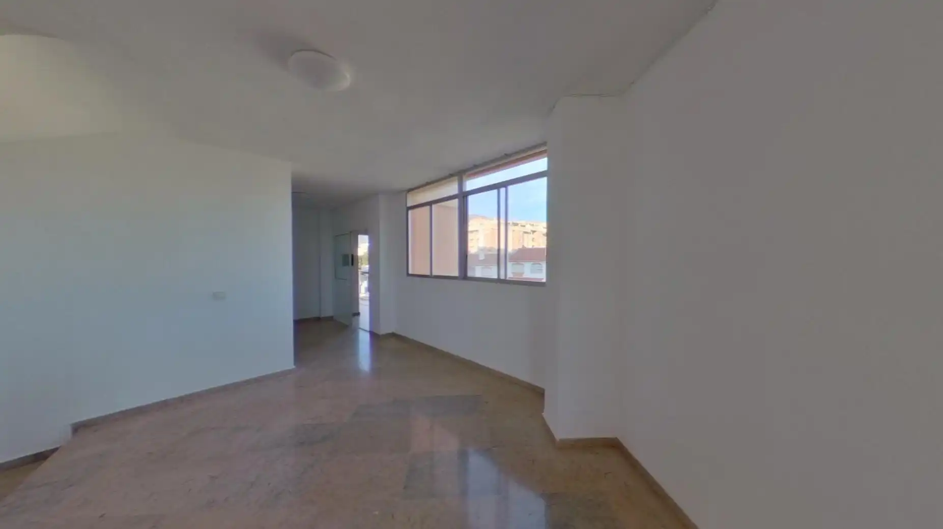 Estudio en venta en Torremolinos con Piscina comunitaria