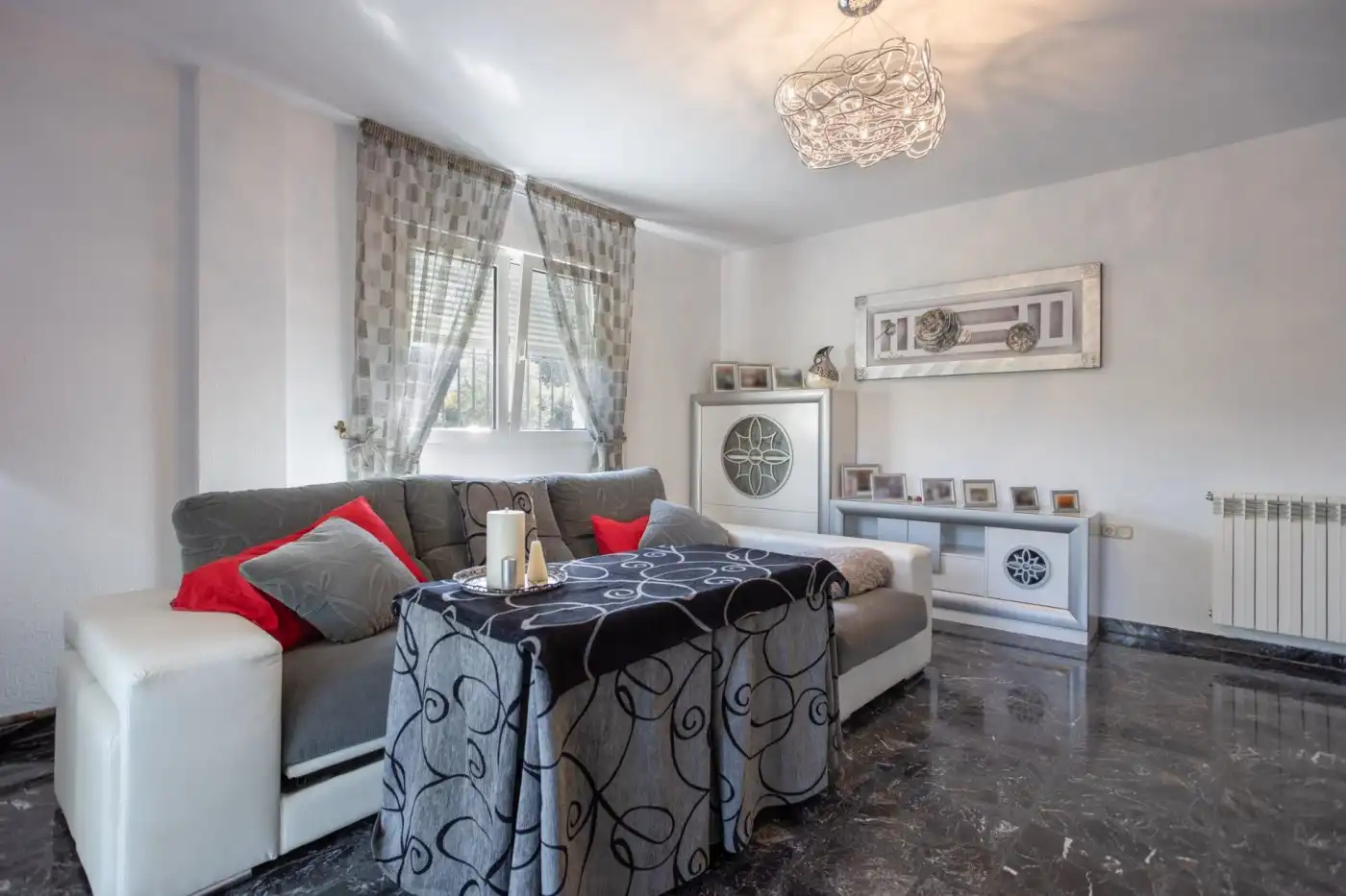 Sala de estar de Casa o chalet en venta en Dúdar con Aire acondicionado, Calefacción y Jardín privado