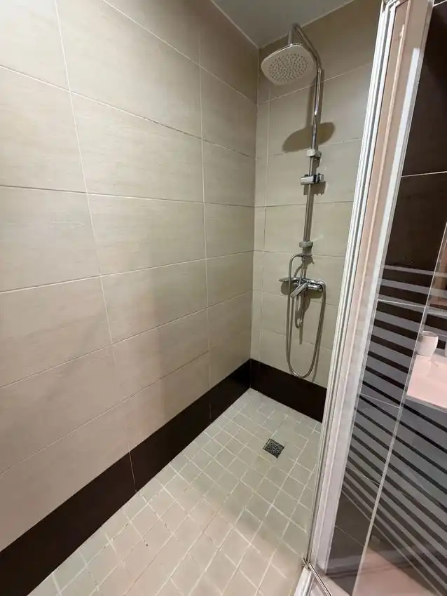 Baño de Piso en venta en La Puebla de Cazalla con Aire acondicionado