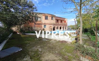 Exterior view of Country house for sale in Cáceres Capital  with Terrace and Swimming Pool