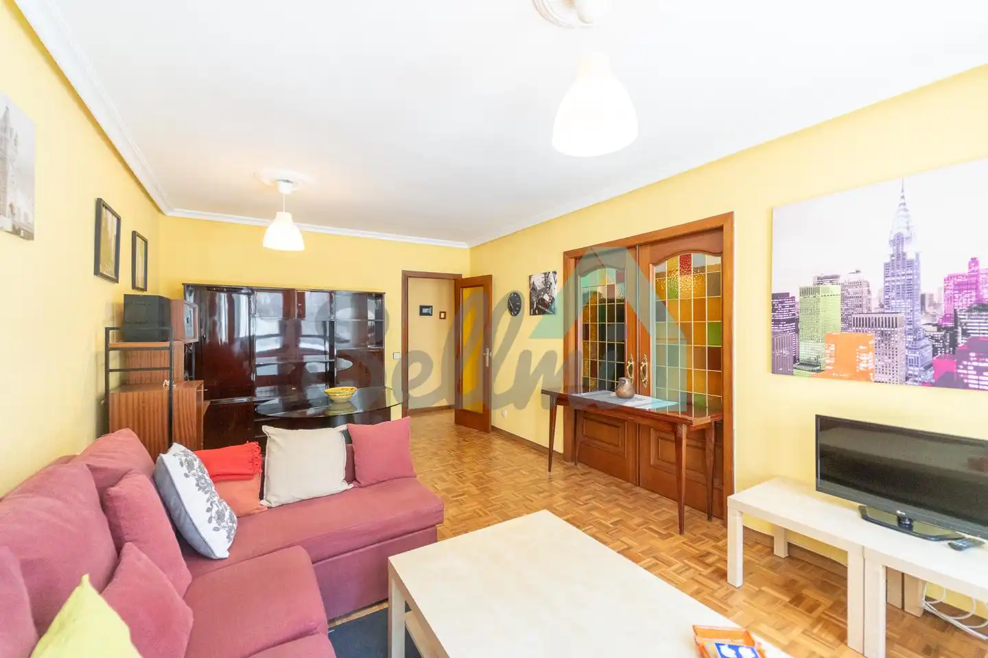 Living room of Flat for rent in Oviedo   with Heating, Parquet flooring and Terrace