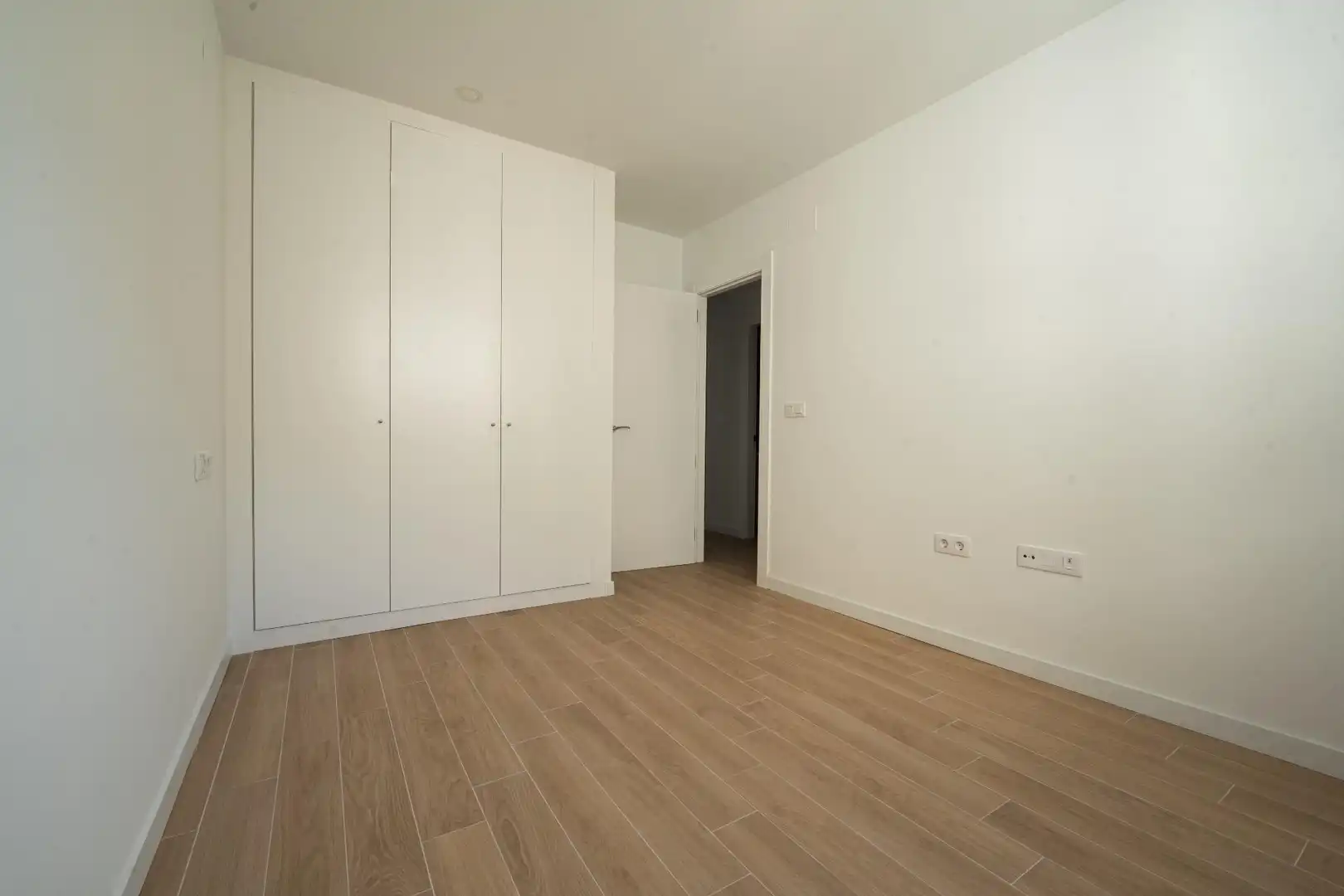 Habitación de Apartamento en venta en Albacete con Calefacción, Jardín privado y Trastero