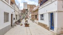 Exterior view of Single-family semi-detached for sale in  Barcelona Capital  with Air Conditioner and Terrace