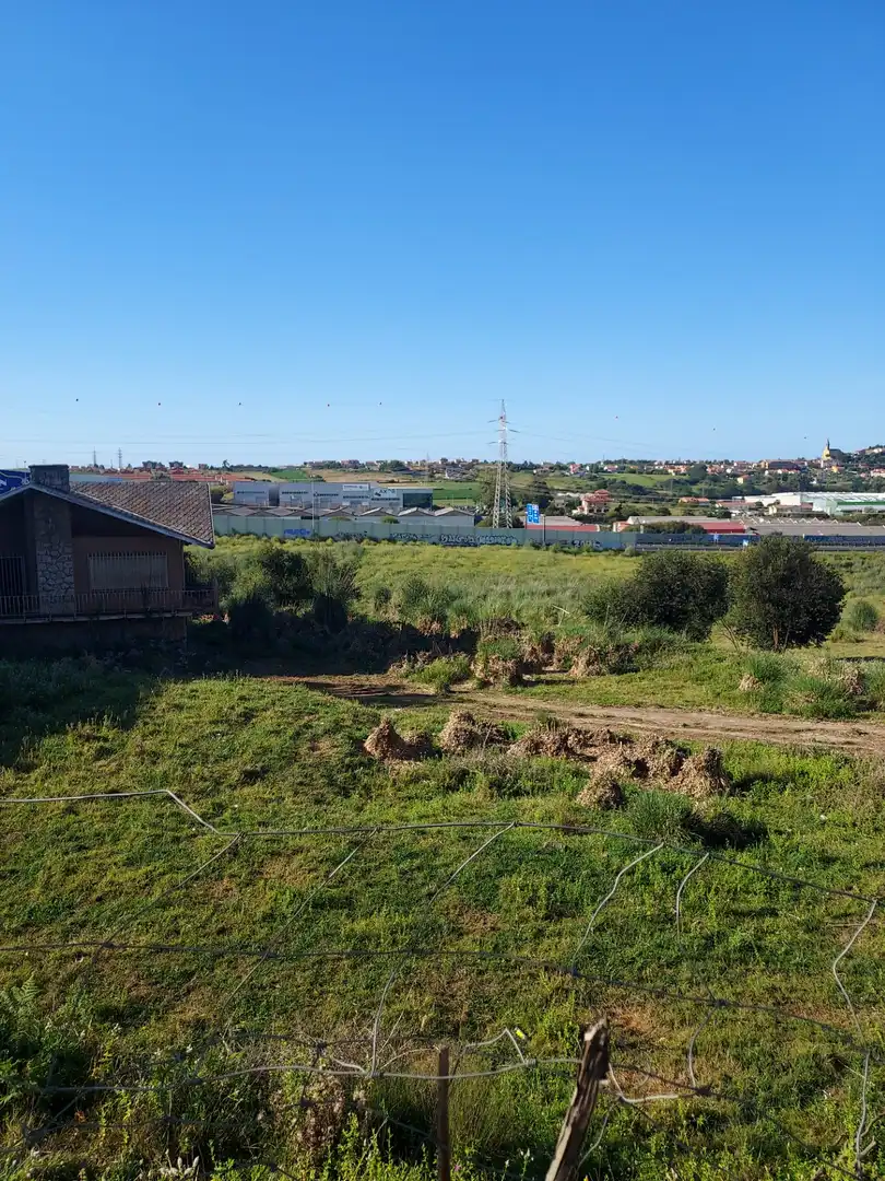 Casa amb jardí en venda a Calle la Central 4, imagen 5