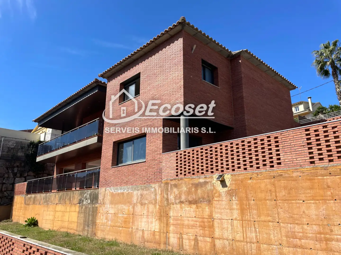 Vista exterior de Casa o chalet en venta en Cervelló con Calefacción, Jardín privado y Terraza