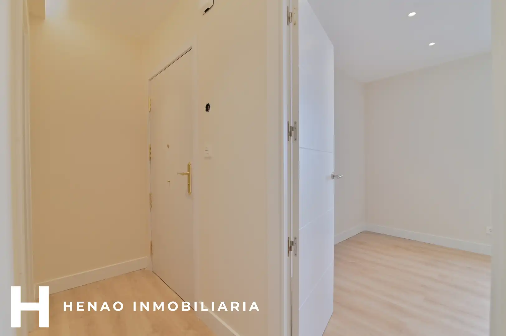 Pis en venda en Bilbao  amb Calefacció, Parquet i Forn