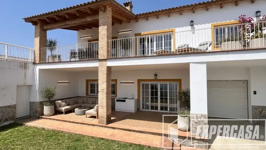 Chalet con piscina en venta en L'Énova, imagen 10