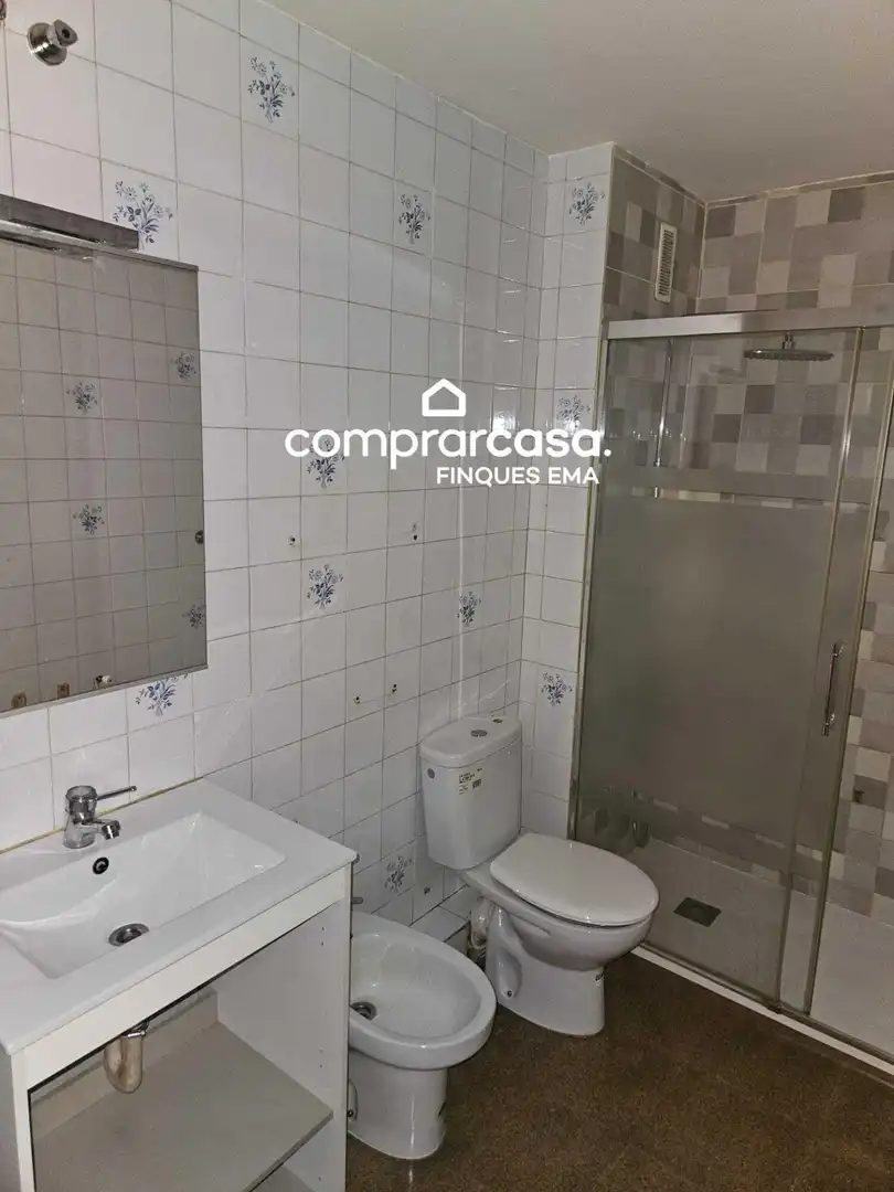 Baño de Dúplex en venta en Mollet del Vallès con Balcón