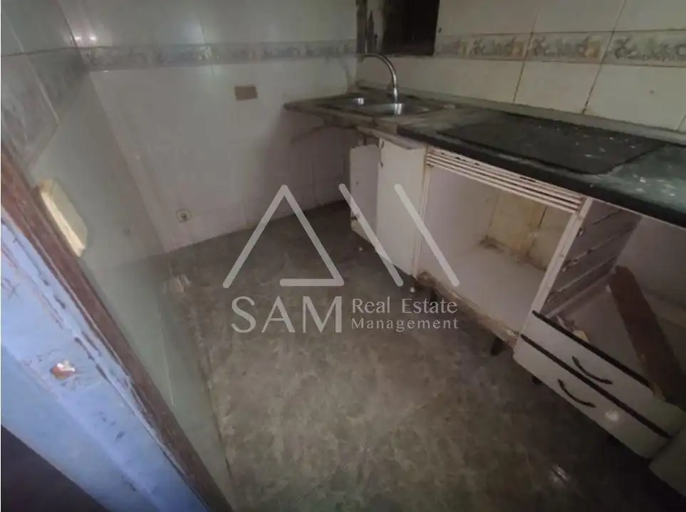 Cocina de Planta baja en venta en Badalona con Balcón