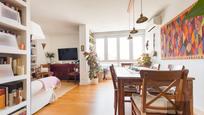 Sala d'estar de Pis en venda en  Madrid Capital amb Aire condicionat, Calefacció i Parquet