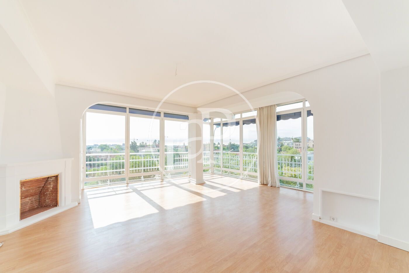 Exterior view of Flat to rent in  Madrid Capital  with Air Conditioner, Heating and Pets allowed