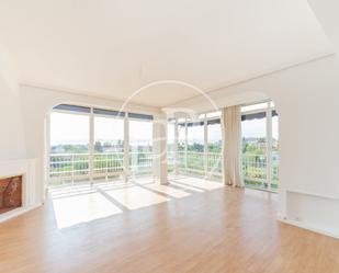 Exterior view of Flat to rent in  Madrid Capital  with Air Conditioner, Heating and Pets allowed