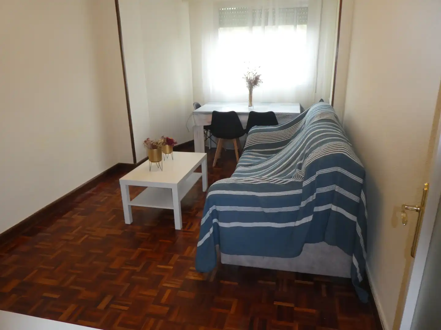 Wohnung zur Miete in Los Vadillos - R. Sanitaria - Pozanos