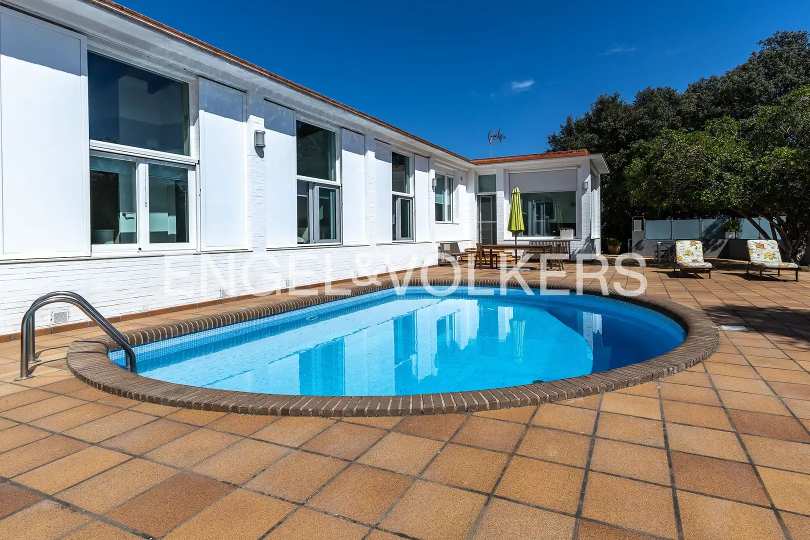 Vista exterior de Casa o xalet en venda en Argentona amb Calefacció, Jardí privat i Terrassa