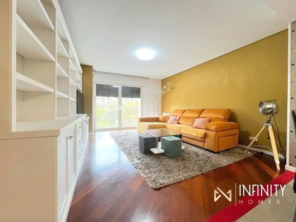 Sala de estar de Piso de alquiler en Bilbao  con Aire acondicionado, Calefacción y Trastero
