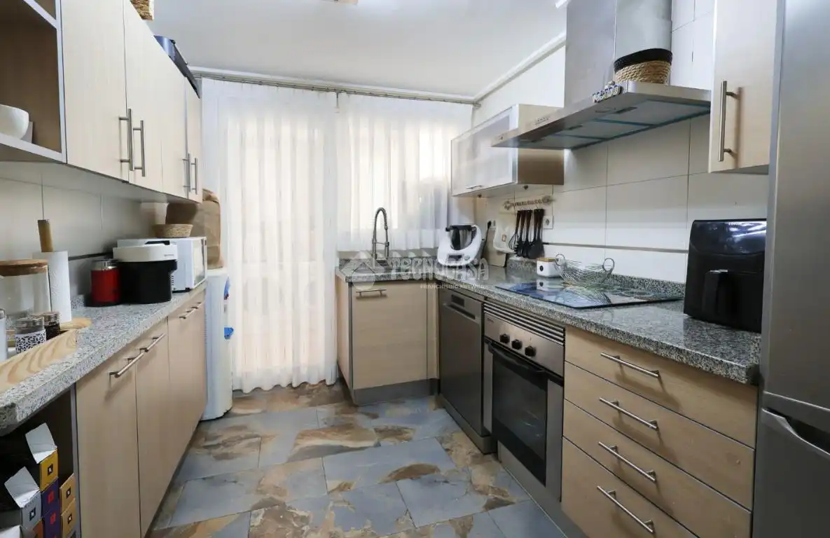 Küche von Wohnung zum Verkauf in Sagunto / Sagunt mit Klimaanlage, Heizung und Balkon