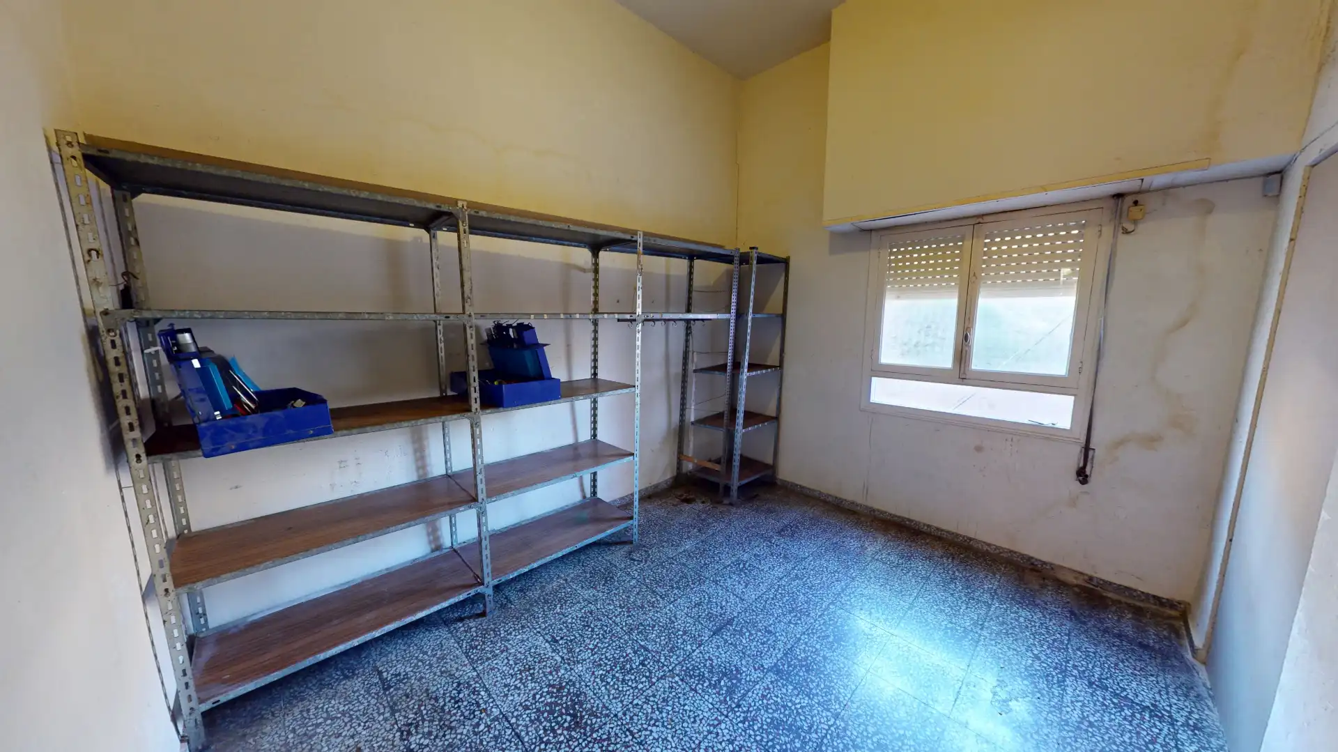 Commercial properties for sale in Busot  with Air Conditioner and Furnished