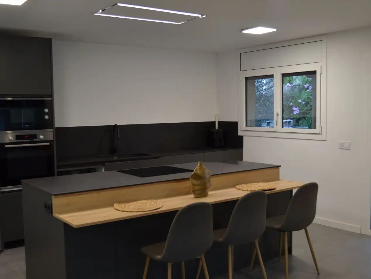 House with garden for sale in Carrer Enric Morera 21, imagen 5