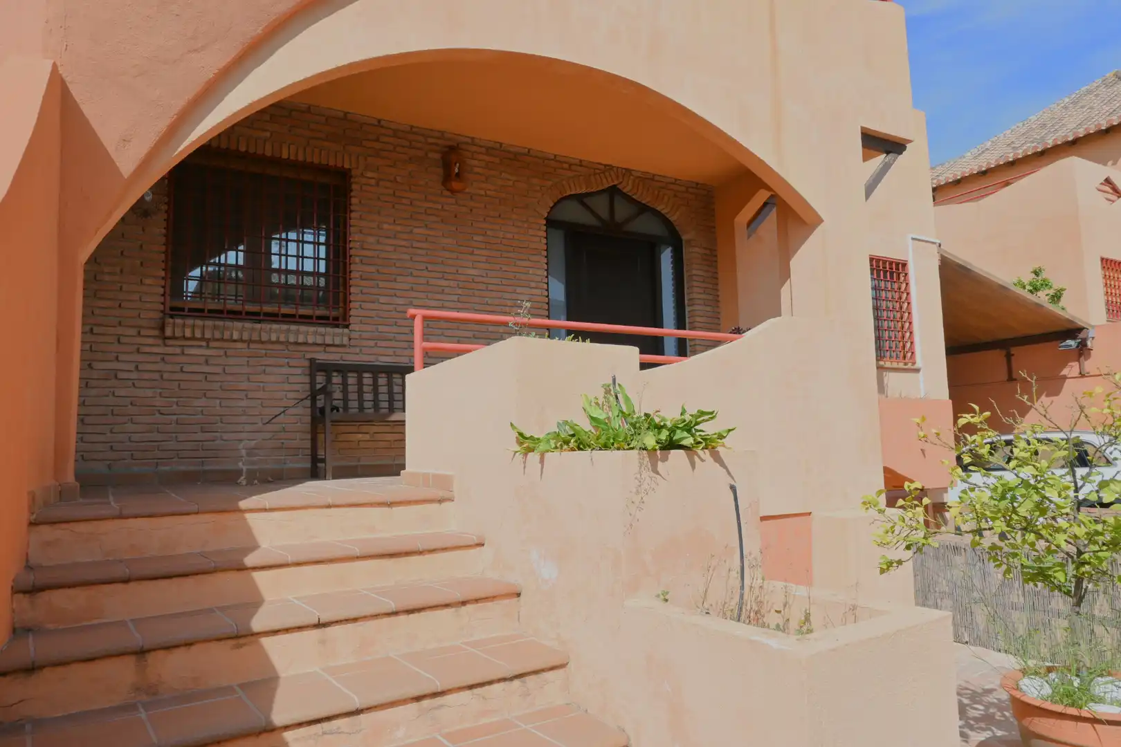 Casa adosada en venta en Las Gabias con Aire acondicionado, Calefacción y Terraza