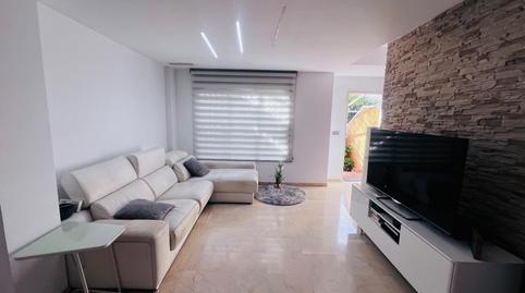 Foto 2 de Casa adosada en venta en El Travaló - Martínez Valero, Elche / Elx