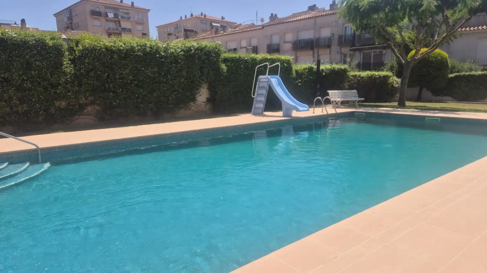 Piscina de Casa adosada en venda en Palafrugell amb Aire condicionat, Calefacció i Jardí privat