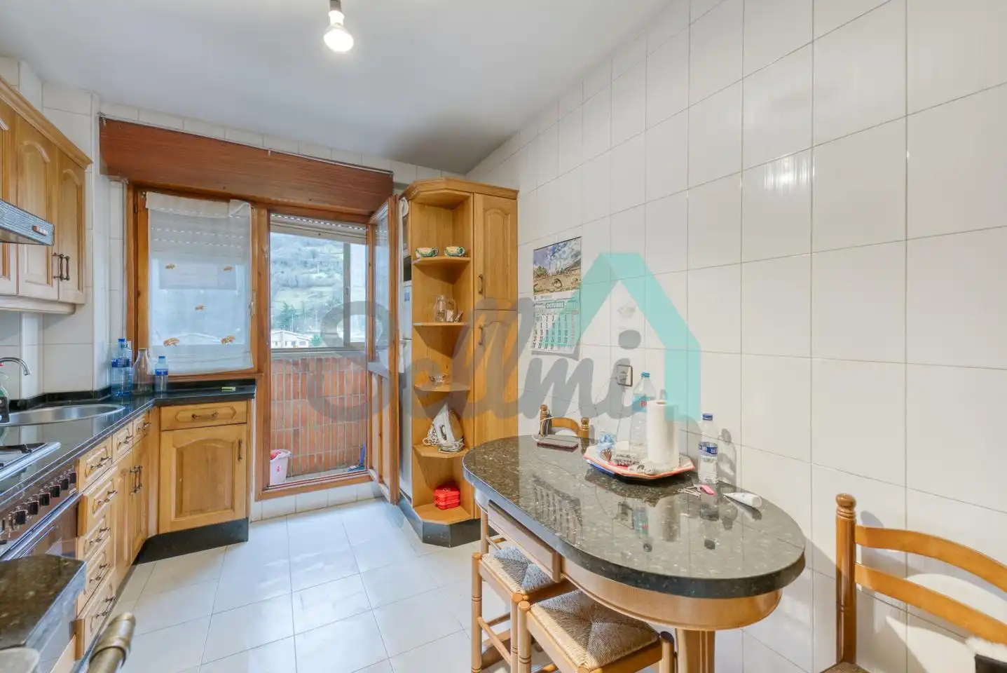 Küche von Wohnung zum Verkauf in Lena mit Heizung, Parkett und Terrasse