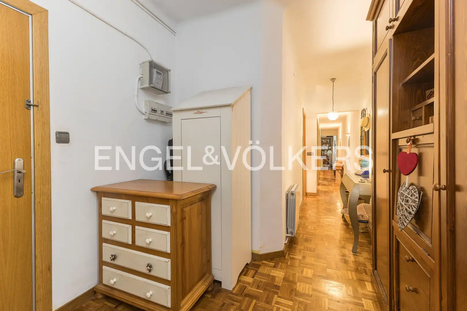 Flat for sale in Barcelona  with Air Conditioner, Heating and Parquet flooring