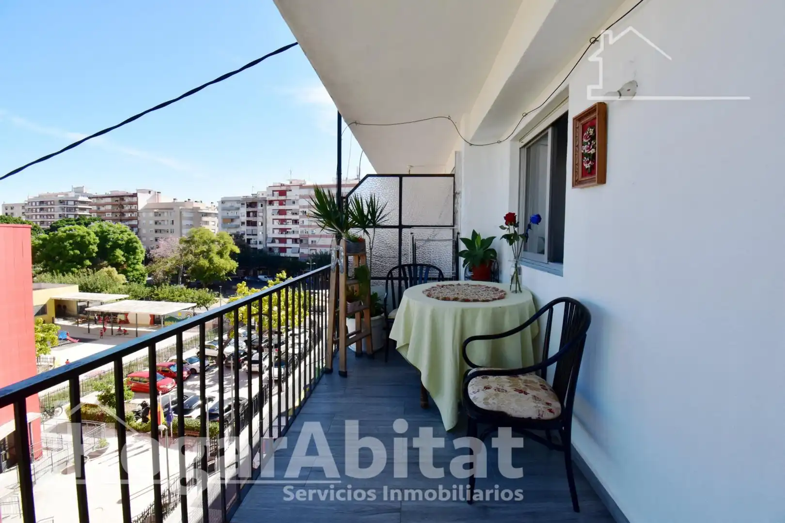 Flat for sale in Calle Lluís Vives