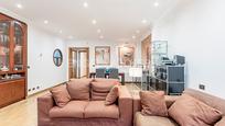 Living room of Apartment for sale in  Barcelona Capital  with Heating, Private garden and Balcony