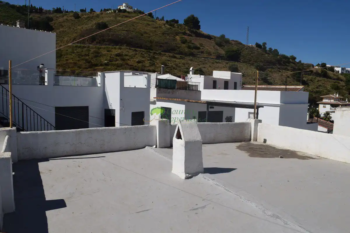Vista exterior de Casa o xalet en venda en Cómpeta amb Terrassa i Traster