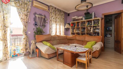 Foto 3 de Piso en venta en Calle de Antonio Salvador, Almendrales,  Madrid Capital