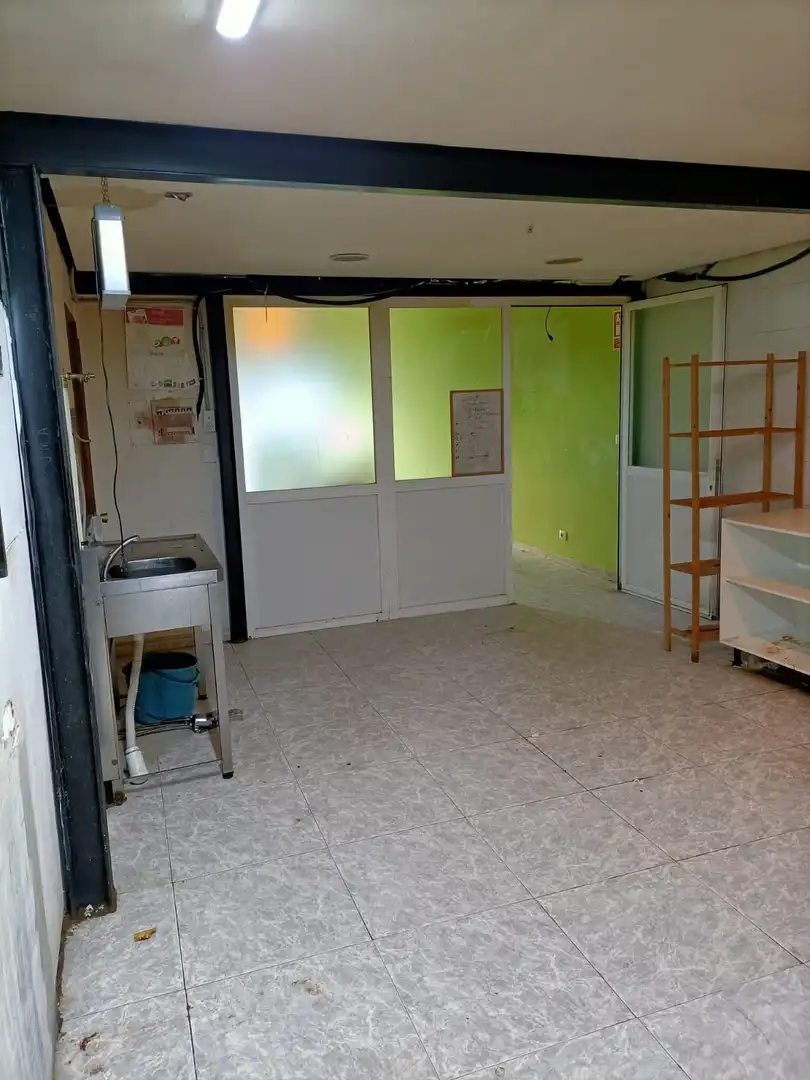 Local comercial en venta en Barbadás, imagen 2