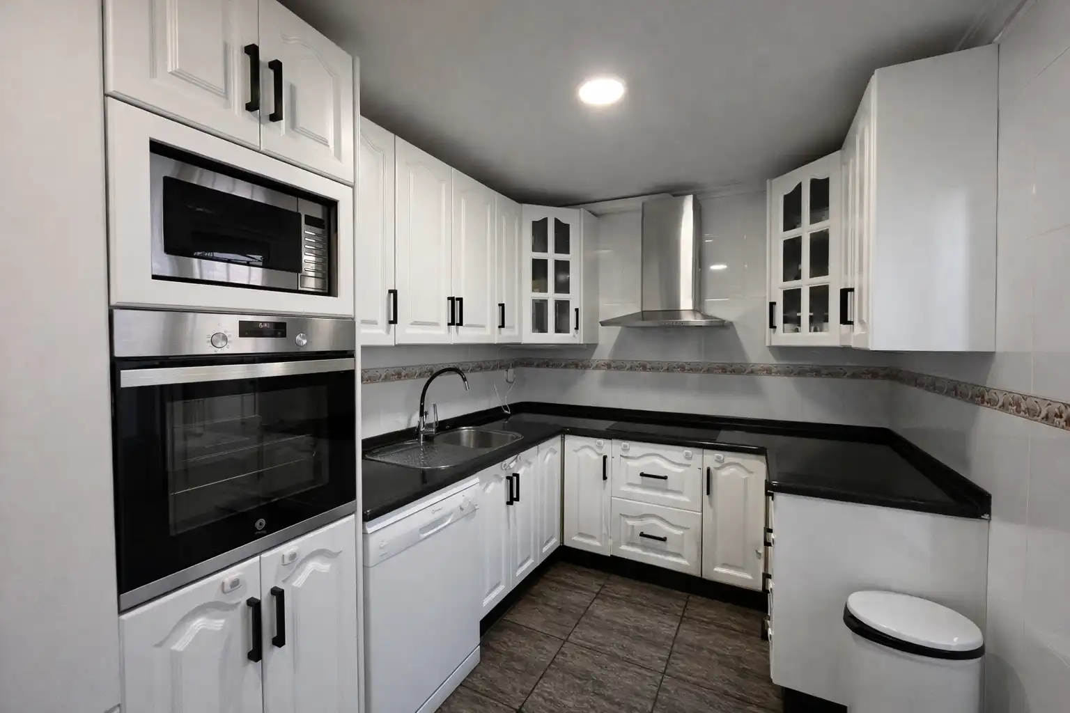 Cocina de Casa adosada en venta en Cartagena con Aire acondicionado, Calefacción y Jardín privado