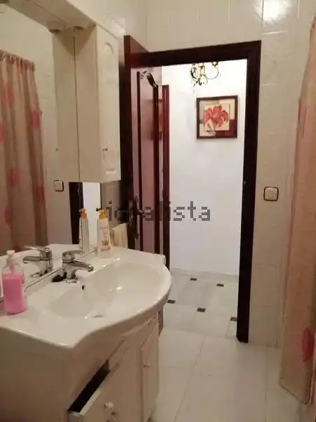 Baño de Piso en venta en Moriles con Terraza