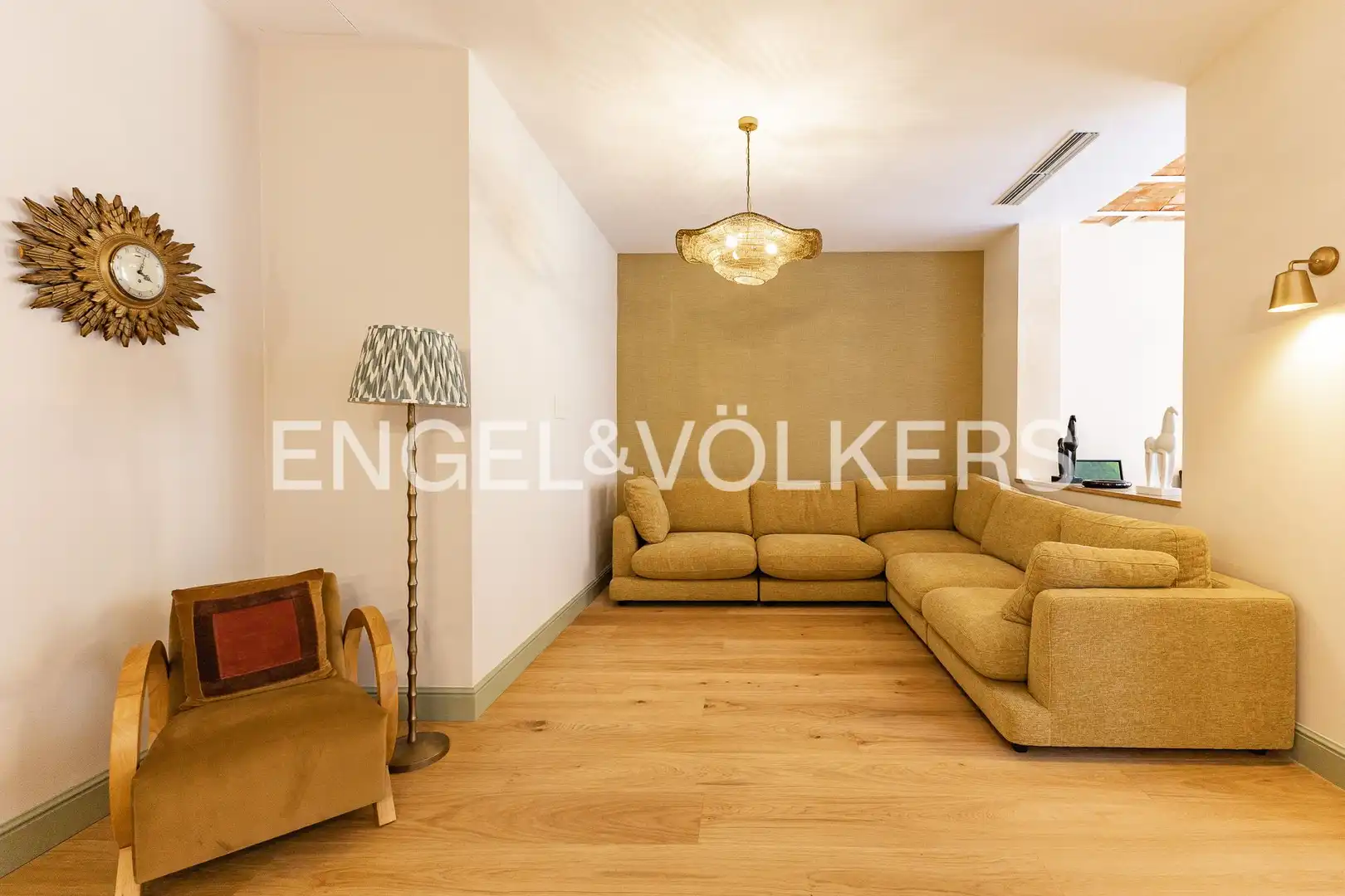 Wohnzimmer von Wohnung zum Verkauf in Barcelona mit Klimaanlage, Heizung und Parkett