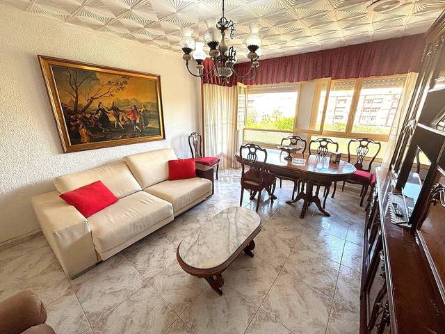 Piso en Venta en Carrer de la Purisima en Torrellano