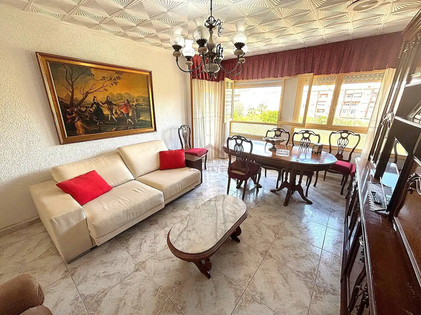 Living room of Flat for sale in Elche / Elx  with Furnished, Oven and Balcony