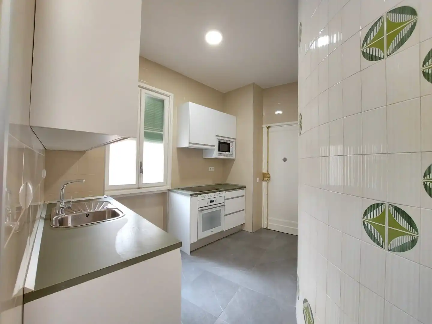 2 hab, 100m² en Palacio, Centro, Madrid - Image 4